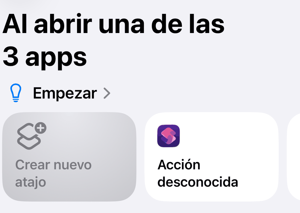 Pantalla «Al abrir una de las 3 apps» con «Crear nuevo atajo» en la sección «Empezar»